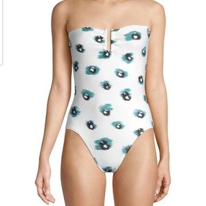 Printed bandeau swimsuit with removable strap.